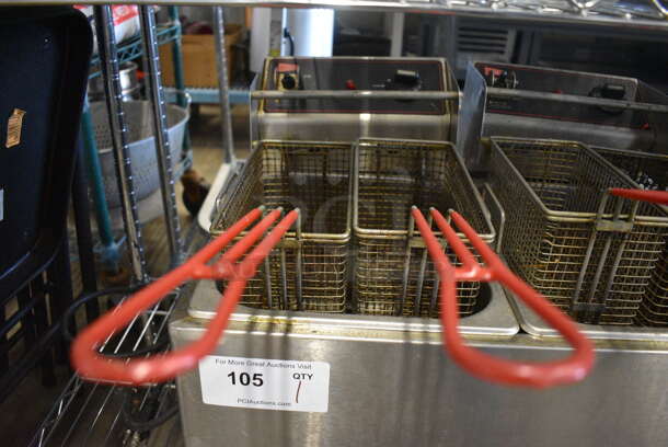 Cecilware Stainless Steel Commercial Countertop Electric Powered Double Bay Fryer w/ 4 Metal Fry Baskets. 115 Volts, 1 Phase. 22x18x17 - Image 4 of 7