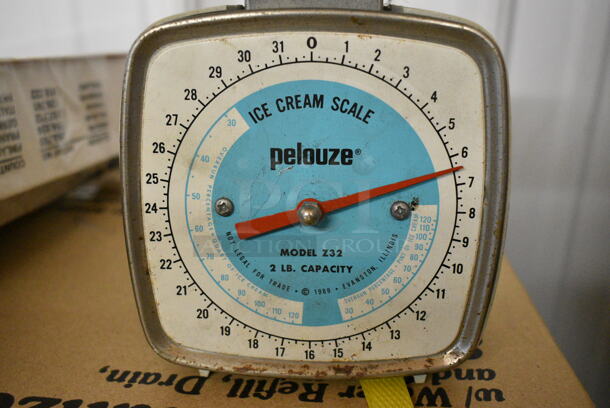 Pelouze Z32 Metal Countertop Scale.  - Image 3 of 3