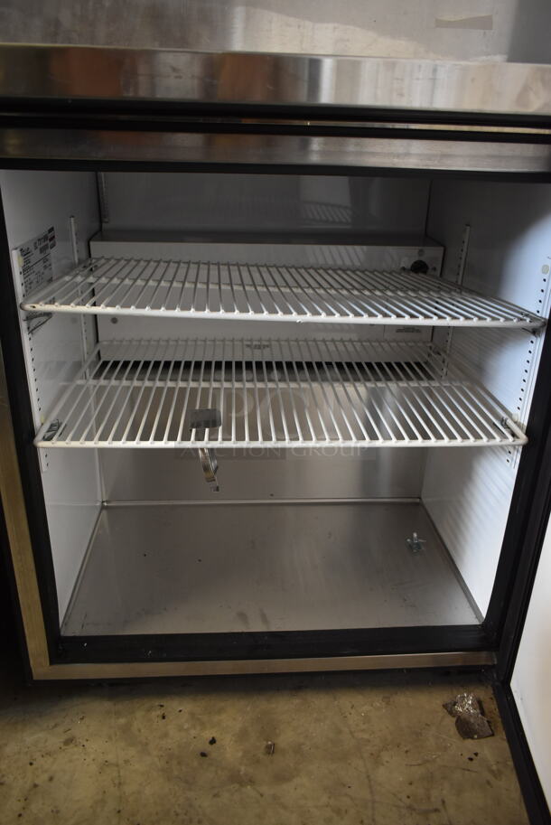 2012 True TUC-27F-LP Stainless Steel Commercial Single Door Undercounter Freezer on Commercial Casters. 115 Volts, 1 Phase. Tested and Working! - Image 5 of 6