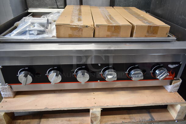 BRAND NEW SCRATCH AND DENT! Vollrath CBL90362 Stainless Steel Commercial Countertop Natural Gas Powered Charbroiler Grill.  - Image 4 of 11