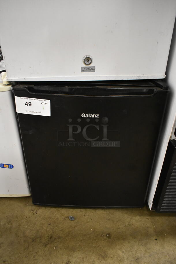 Galanz GL17BK Metal 1.7 Cubic Foot Compact Refrigerator Cooler. 115 Volts, 1 Phase. Tested and Powers On But Does Not Get Cold