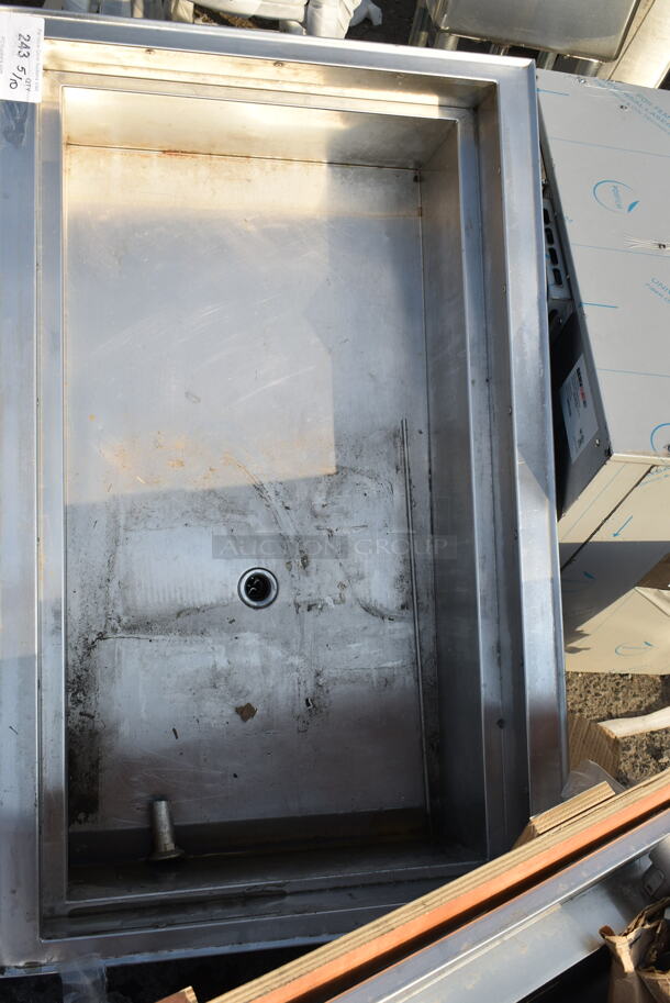 Vollrath 36430-NNA Stainless Steel Cold Pan Drop In. 120 Volts, 1 Phase.  - Image 3 of 5