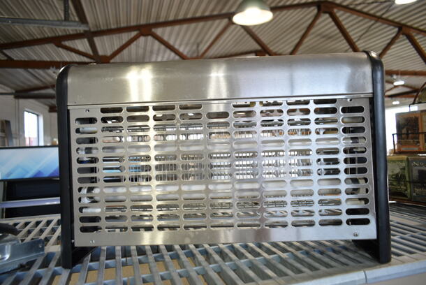 Bug Zapper. 120 Volts, 1 Phase. Tested and Working! - Image 1 of 4