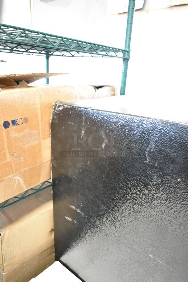 Thomson TFR725 Metal Cooler w/ Freezer. 115 Volts, 1 Phase. Tested and Powers On But Does Not Get Cold - Image 7 of 8