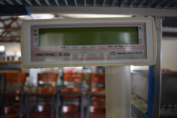 Avery Berkel Model IX202 Metal Commercial Countertop Food Portioning Scale. 115/230 Volts, 1 Phase. 15x15.5x17. Tested and Working! - Image 4 of 7