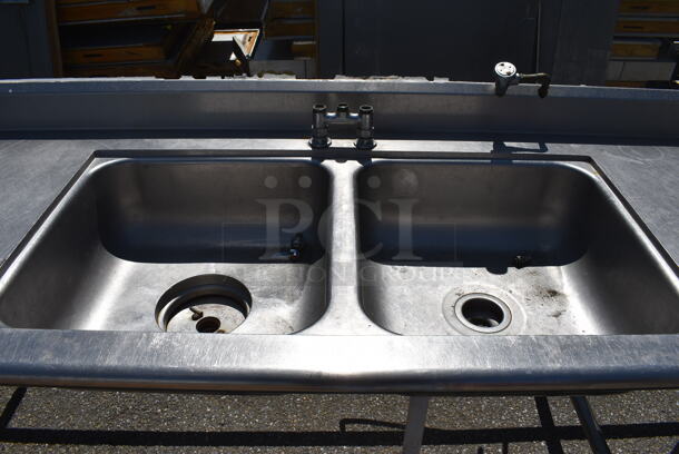 Stainless Steel Commercial 2 Bay Sink w/ Back Splash. 108x30x40. Bays 20x20x8 - Image 3 of 3