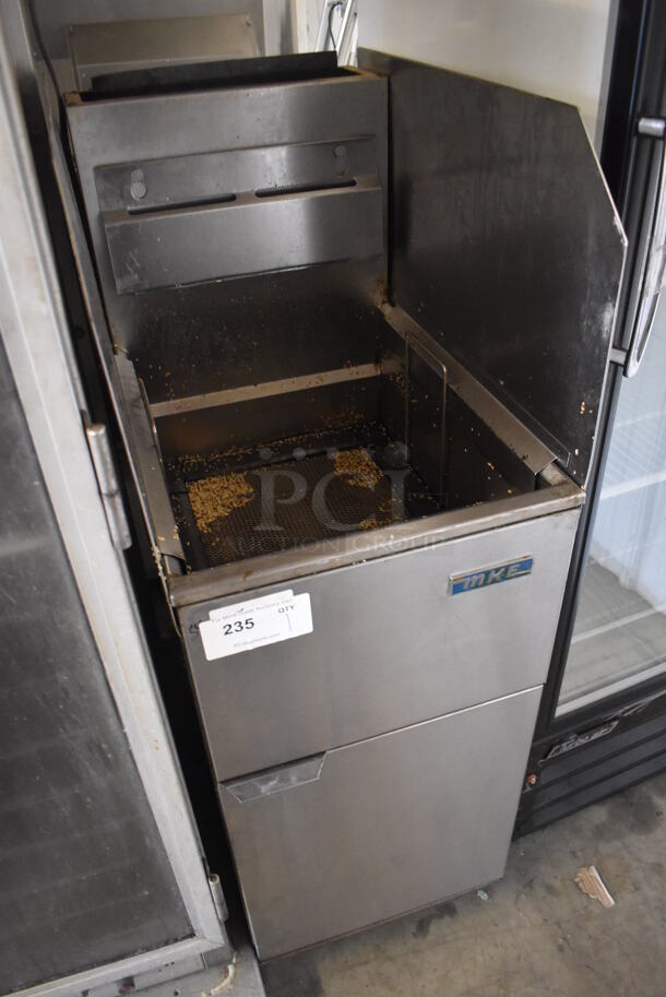 MKE Stainless Steel Commercial Floor Style Natural Gas Powered Deep Fat Fryer w/ 2 Side Splash Guards. 16x27x48 - Image 3 of 6
