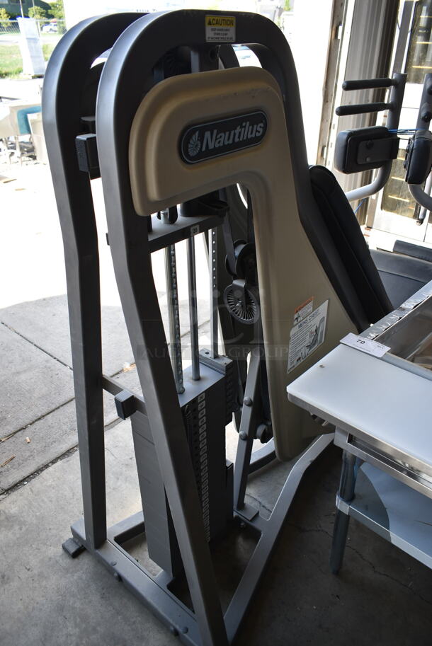 Nautilus Metal Commercial Floor Style Mens Chest Exercise Machine. - Image 4 of 7