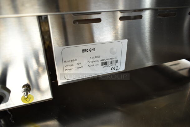 BRAND NEW SCRATCH AND DENT! 2023 Hoocoo IBG-18 Stainless Steel Commercial Countertop Electric Powered Barbecue BBQ Grill. 110 Volts, 1 Phase. Tested and Working! - Image 7 of 7