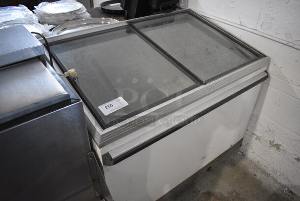 Metal Commercial Chest Freezer on Commercial Casters. 41x29x35. Tested and Working! - Image 2 of 4