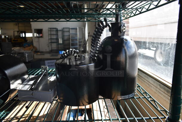 2 Hatco DL-400-RL Metal Commercial Warming Lamps. 120 Volts, 1 Phase. 2 Times Your Bid! Cannot Test Due To Missing Power Cord - Image 3 of 6