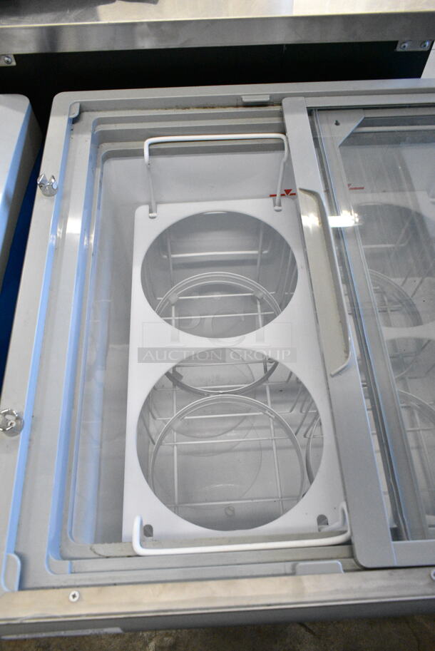 Maxx Cold MXDC-4 Metal Commercial Chest Freezer Merchandiser on Commercial Casters. 115 Volts, 1 Phase. Tested and Working! - Image 4 of 7