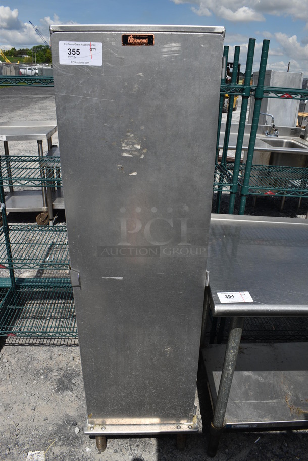 Lockwood Metal Commercial Enclosed Pan Rack. 17.5x21.5x61