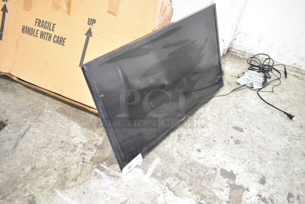 Samsung UN32J400DAFXZA 32" Televisions. 120 Volts, 1 Phase. Buyer Must Pick Up - We Will Not Ship This Item. Tested and Working!  - Image 3 of 5