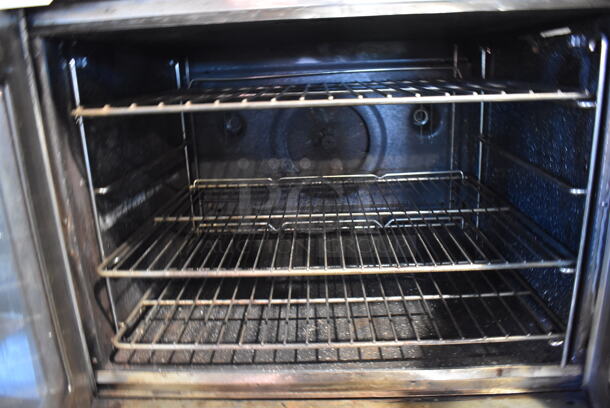 Blodgett Stainless Steel Commercial Gas Powered Full Size Convection Oven w/ View Through Doors, Metal Oven Racks and Thermostatic Controls on Metal Legs. 38x39x58 - Image 4 of 6