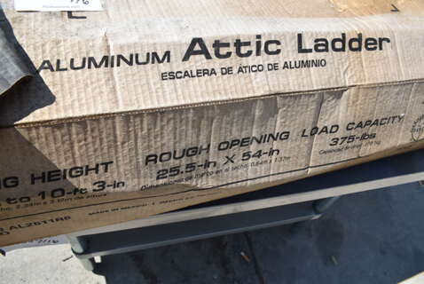 BRAND NEW SCRATCH AND DENT! F11626-04 Aluminum Attic Ladder. 