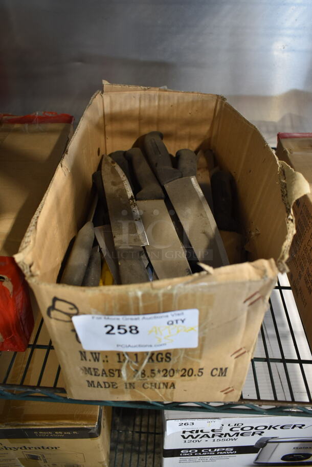 35 SHARPENED Stainless Steel Knives Including Chef. 35 Times Your Bid! - Image 1 of 5