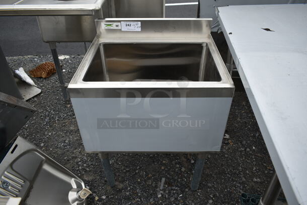 BRAND NEW SCRATCH AND DENT! Regency 600IB2124 Stainless Steel Commercial Ice Bin. - Item #1074806