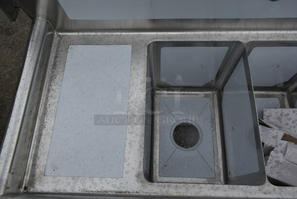 BRAND NEW SCRATCH AND DENT! Steelton 522CS31014LR Stainless Steel Commercial 2 Bay Sink w/ Dual Drain Boards. - Image 3 of 6