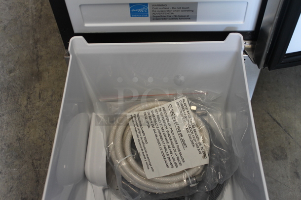 BRAND NEW SCRATCH AND DENT! Whynter UIM-502SS Stainless Steel Commercial Built-in / Freestanding Maker-50lb Capacity Clear Cube Ice Maker. 115 Volts, 1 Phase. Tested and Working! - Image 3 of 7