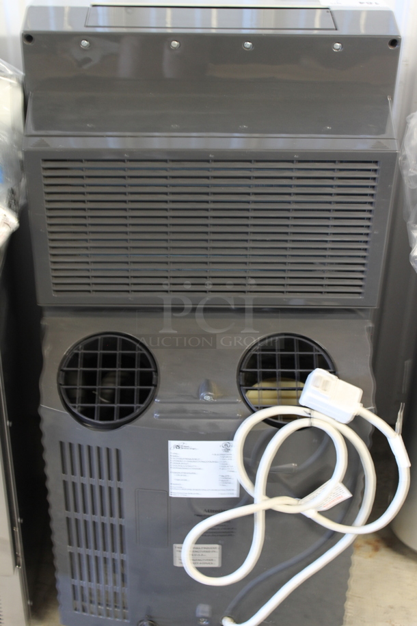 BRAND NEW SCRATCH AND DENT! Royal Sovereign ARP-5021X Metal Portable Dual Hose Air Conditioner. 12,000 BTU. 115 Volts, 1 Phase. Tested and Working! - Image 3 of 5