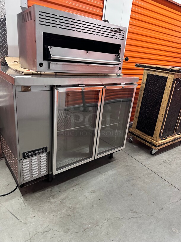 Working! Continental BBC50-SS-GD 50 inch Bar Refrigerator - (2) Swinging Glass Doors, Black, 115v NSF Tested and Working! - Image 4 of 12