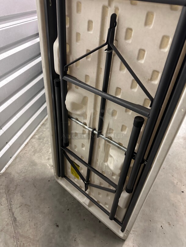 Lifetime Products 2940 Lifetime 24 inch X 48 inch White Granite Folding Table, 24 by 48 NSF - Image 3 of 7