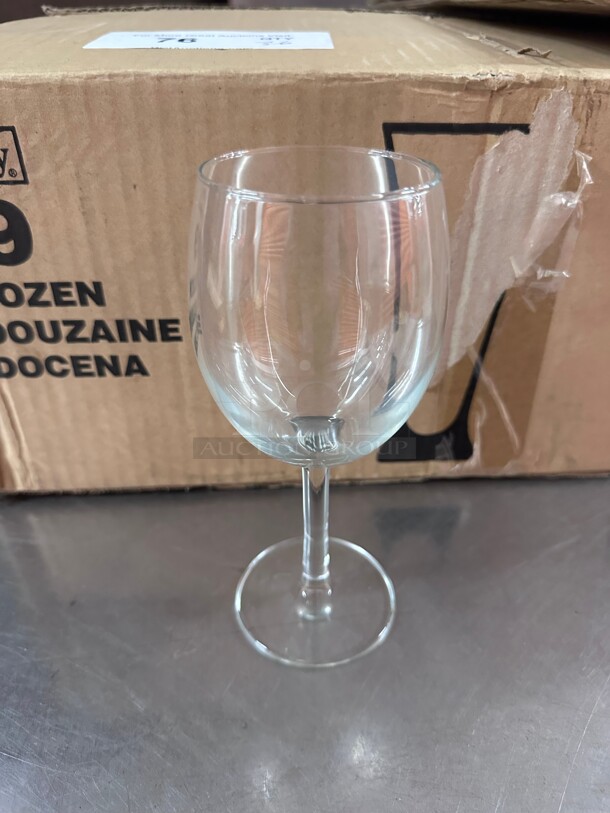 Libbey 19 Flare 11.5 oz. Customizable Wine Glass -  - Image 3 of 5