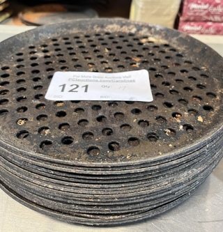 Perforated Pizza Pans, 10"