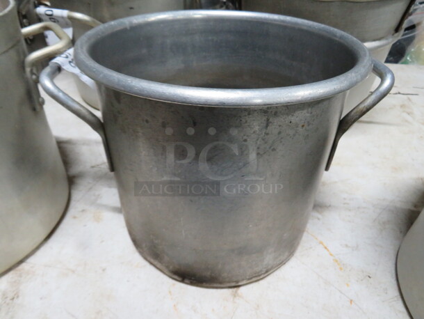 One Aluminum Stock Pot. 10X9 - Image 1 of 1