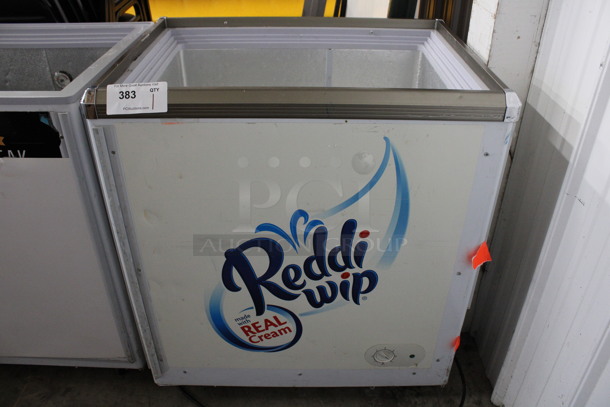 Reddi Whip Model SC-142 Metal Commercial Floor Style Open Chest Merchandiser on Commercial Casters. 115 Volts, 1 Phase. 29x21.5x32. Tested and Working!