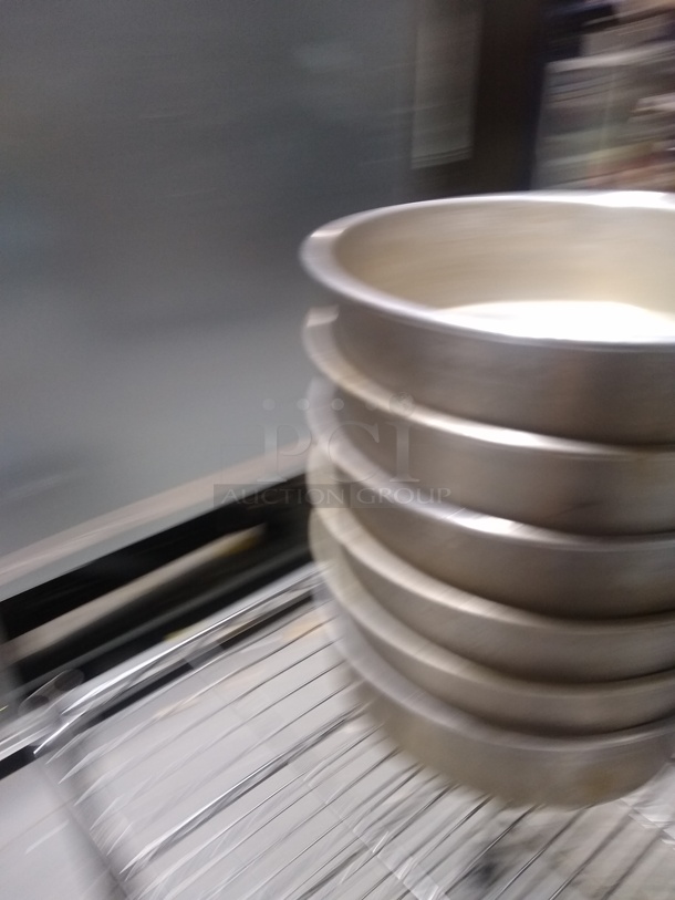 Baking Cake Pans  - Image 2 of 5