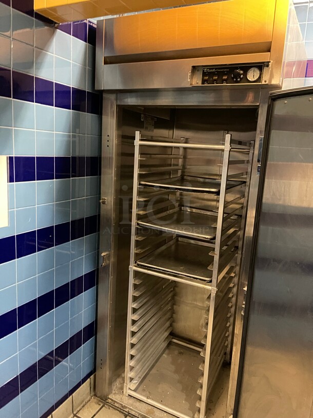 Amazing! True Full Height Insulated Mobile Heated Cabinet w/ (1) Rack Capacity, 208-230v/1ph NSF Tested and Working! Maintaining 140 to 180 degrees Fahrenheit - Image 5 of 10