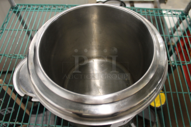 Avantco 177W300BK Metal Commercial Countertop Soup Kettle Food Warmer. 110 Volts, 1 Phase. Tested and Working! - Image 3 of 4