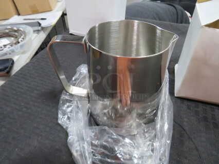 NEW Heavy Supera 33oz Stainless Steel Frothing Pitcher. #GTEAPT33. 