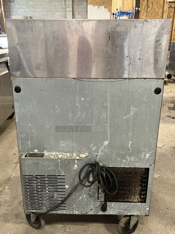 Silver King Refrigerated Prep Table, 115V, 1 Phase - Image 4 of 4