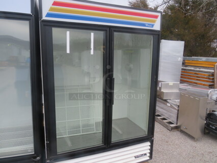 One True Glass Door Freezer With 6 Racks. Model# GDM-49F-LD. 115/208 Volt. 54.5X32X78