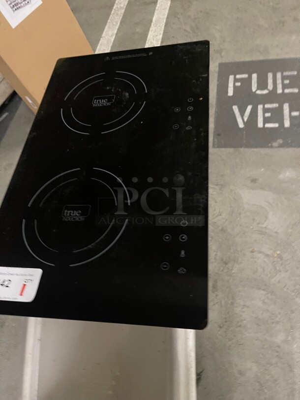Nice! True Induction  True Induction 24-in 2 Elements Coil Black Electric Cooktop NSF 115 Volt Tested and Working! - Image 4 of 9