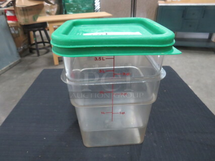 4 Quart Food Storage Container With Lid. 2XBID
