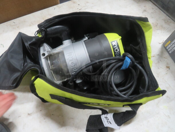 One Ryobi Fixed Base Router, With Carry Bag. #R163G. 120 Volt.  - Image 4 of 4