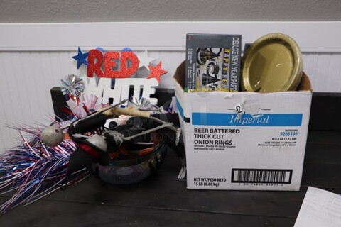 Mixed Holiday Decor Party Supplies