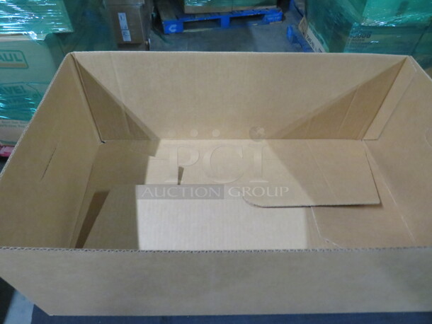 One Lot Of 20 NEW 1/2 Size Catering Tray Box. - Image 1 of 3