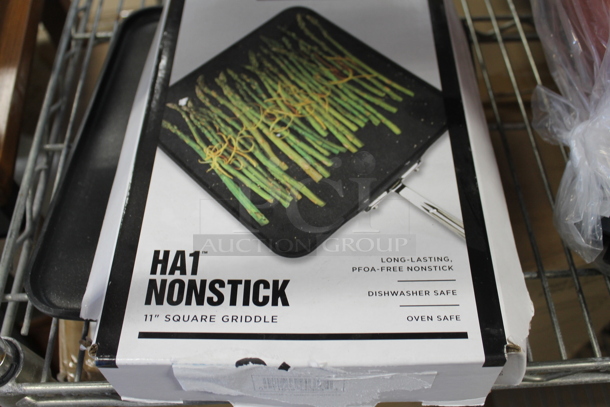 BRAND NEW SCRATCH AND DENT! All-Clad Metal Nonstick 11" Square Skillet. - Image 2 of 3