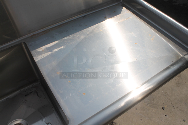 BRAND NEW SCRATCH AND DENT! Regency 60031717224 103" 16-Gauge Stainless Steel Three Compartment Commercial Sink with Galvanized Steel Legs and 2 Drainboards. Bays 17x17x12. Drain Boards 22x19x1 - Image 7 of 7