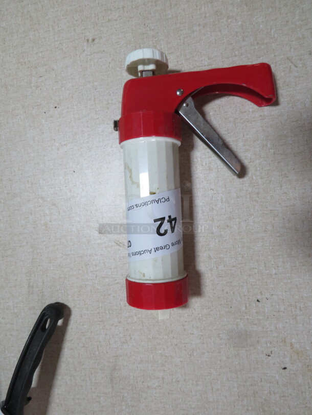 One Cookie Press. - Image 1 of 1