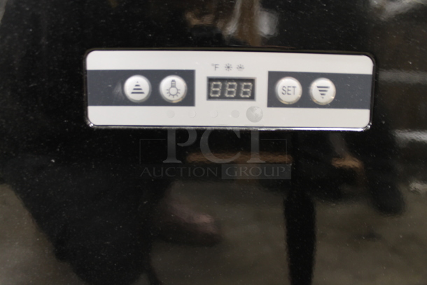 BRAND NEW SCRATCH AND DENT! Avantco 193GD4C15HCB Metal Commercial Single Door Reach In Cooler Merchandiser. 110-120 Volts, 1 Phase. Tested and Powers On But Does Not Get Cold  - Image 2 of 6