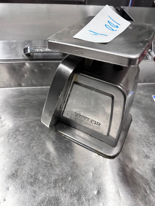 Working! Taylor Commercial  Mech Portion-Control Scale, 32oz Cap, 6 x 6 Platform - Image 4 of 5