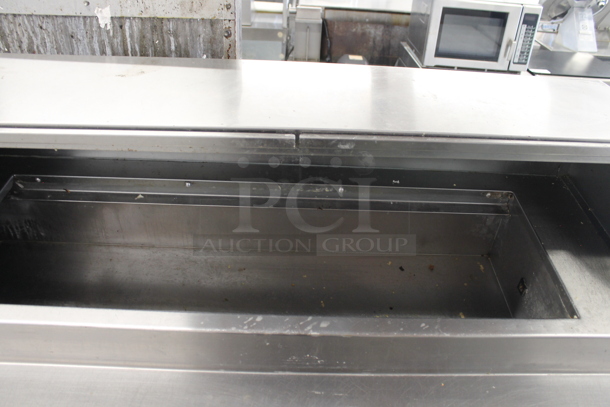 2015 Delfield 18699PTB Stainless Steel Commercial Sandwich Salad Prep Table Bain Marie Mega Top. 115 Volts, 1 Phase. Tested and Working!
 - Image 6 of 11