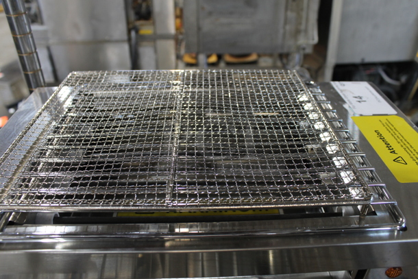 BRAND NEW SCRATCH AND DENT! 2023 Hoocoo IBG-18 Stainless Steel Commercial Countertop Electric Powered Barbecue BBQ Grill. 110 Volts, 1 Phase. Tested and Working! - Image 3 of 5