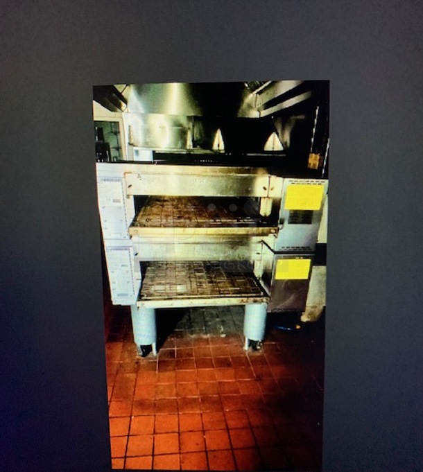 One Middleby Marshall Natural Gas Double Stack Conveyor Pizza Oven On Casters. Unable To Test. Model# PS555G. 208X240 Volt. 1 Phase.  - Image 3 of 5